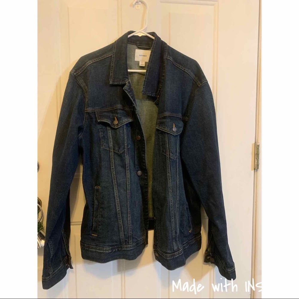 Men’s Denim Old Navy Jacket XXL gently used.